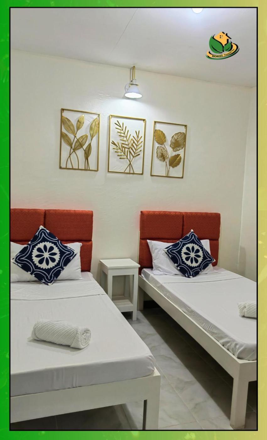 Apartment Homey 2br With Essentials & Modern Decor - Richkizz